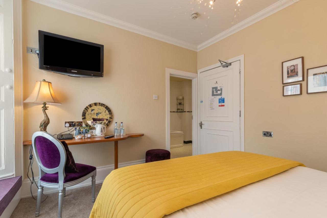 Hotel Plas Hyfryd Нарбърт Екстериор снимка