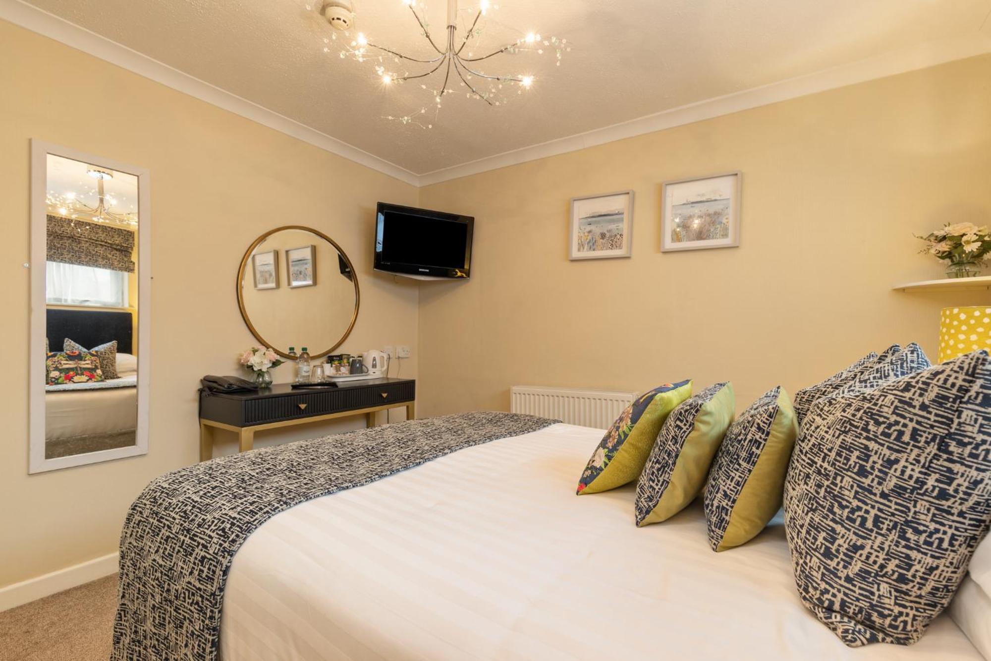 Hotel Plas Hyfryd Нарбърт Екстериор снимка