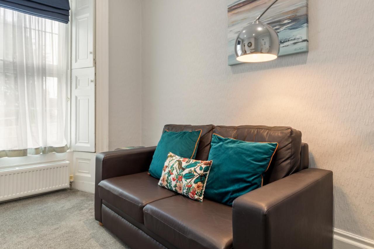 Hotel Plas Hyfryd Нарбърт Екстериор снимка