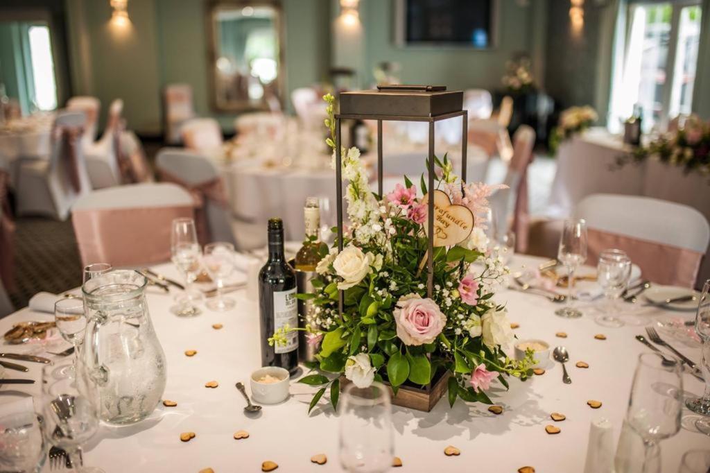 Hotel Plas Hyfryd Нарбърт Екстериор снимка